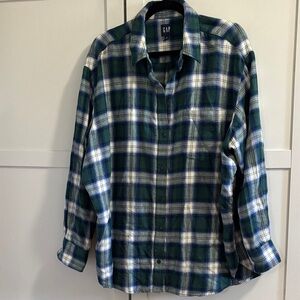 GAP Men's Blue and White Plaid Button Down Shirt